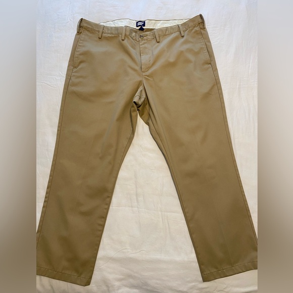 New Men’s Lands’ End Traditional Fit flat front khakis waist size 46 - Picture 1 of 6
